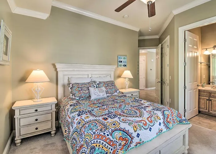 Holiday home On Golf Course W/ Perks! *